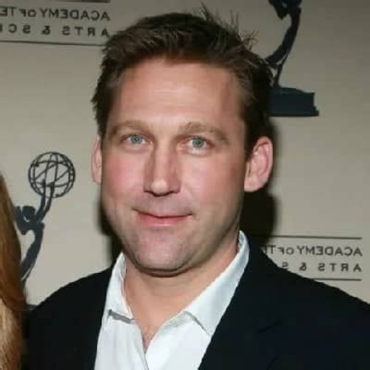 Sandy Corzine - Bio, Age, Net Worth, Height, Divorce, Nationality, Body Measurement, Career