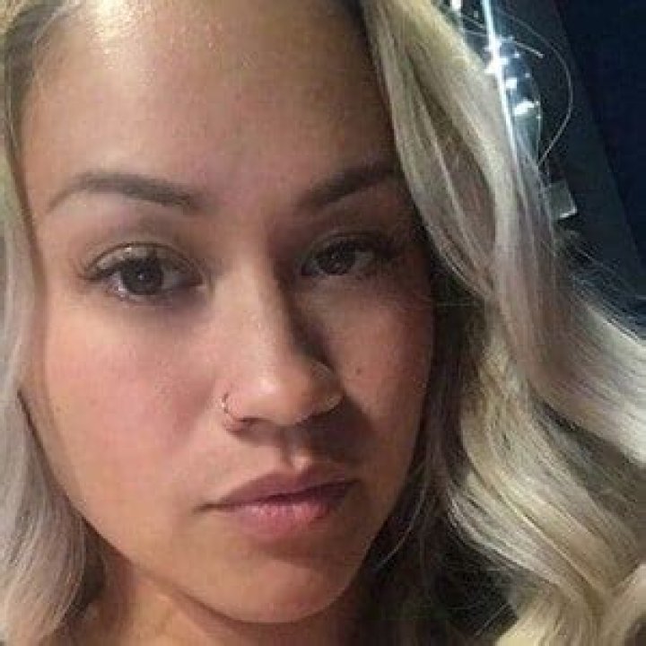 Sarah Vivan - Bio, Age, Net Worth, Salary, Height, Single, Nationality, Body Measurement, Career