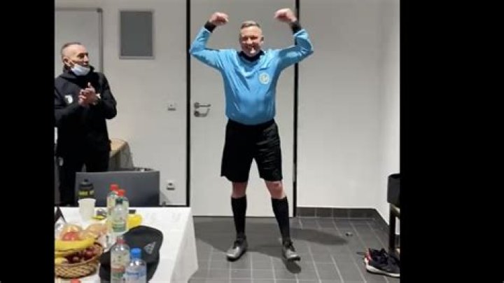 „Sascha Thielert FUßBALLGOTT!“ – 11FREUNDE