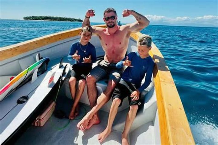 Sasha Hemsworth, Chris Hemsworth's son