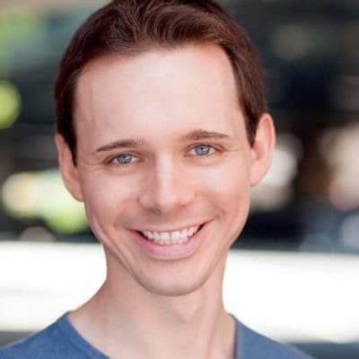 Sean Hoagland - Bio, Age, Net Worth, Height, Married, Nationality, Career