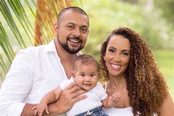 SEAN PAUL AND WIFE WELCOME SON
