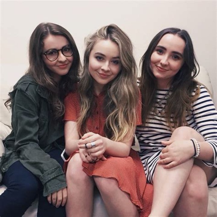 Shannon Carpenter Age, Height【 Sabrina Carpenter Sister 】Wikipedia