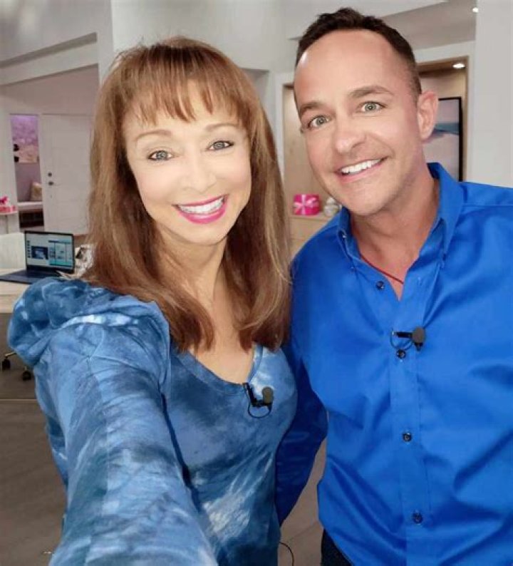 Shannon Smith HSN, Wiki Bio, Age, Married Husband, Net Worth, Weight