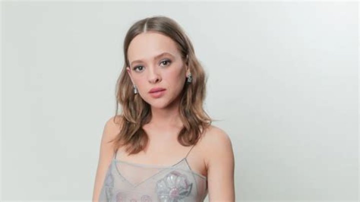 Shira Haas - Bio, Career, Net Worth, Height, In Relation, Facts