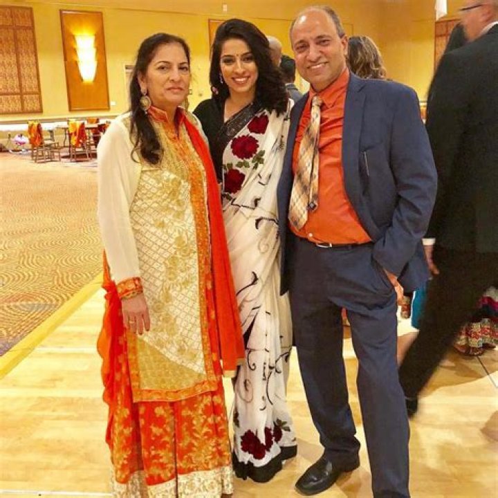 Simmi Singh - Bio, Age, Net Worth, Height, Nationality, Body Measurement, Career