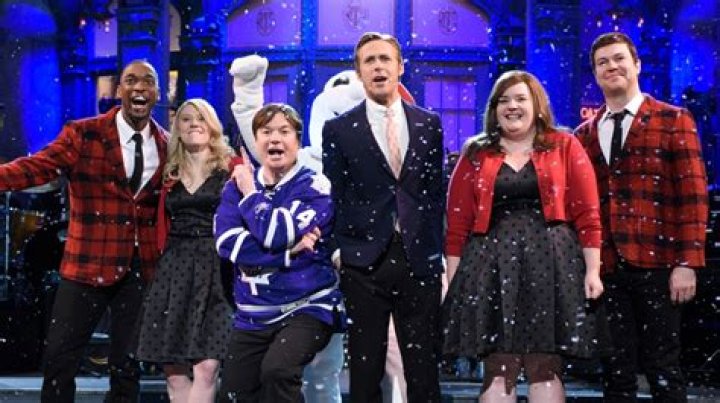 	‘SNL’: Ryan Gosling laughs it up	