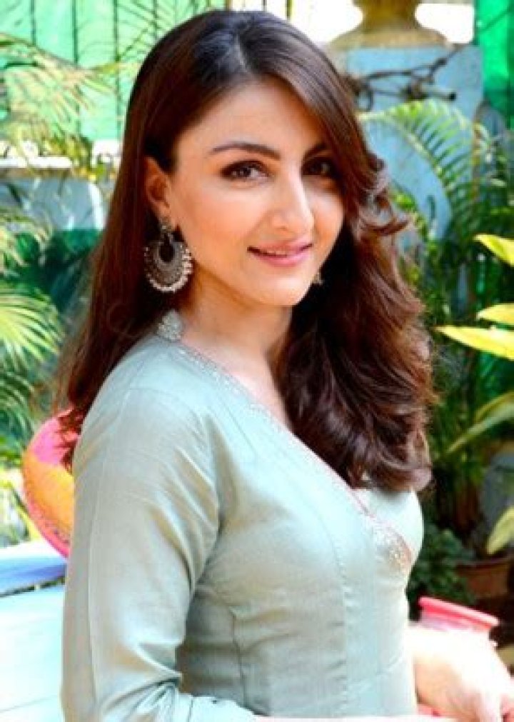 Soha Ali Khan Net Worth | Bio, Family, Address, Career