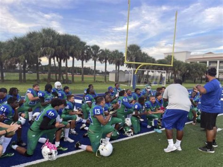 	Somerset Academy Canyons Middle football wins first game in school history	