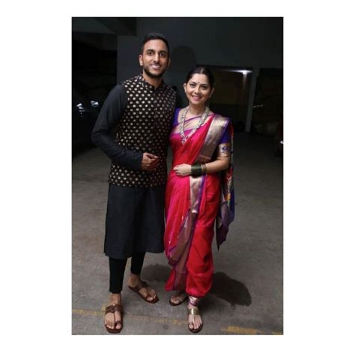 Sonalee Kulkarni Husband, Marriage, Wiki, Biography, Height, Pics
