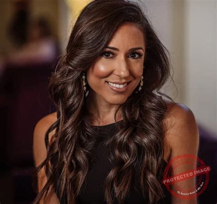 Sonia Azad Bio, Age, Height, Husband, kids, Salary, Net Worth, WFAA