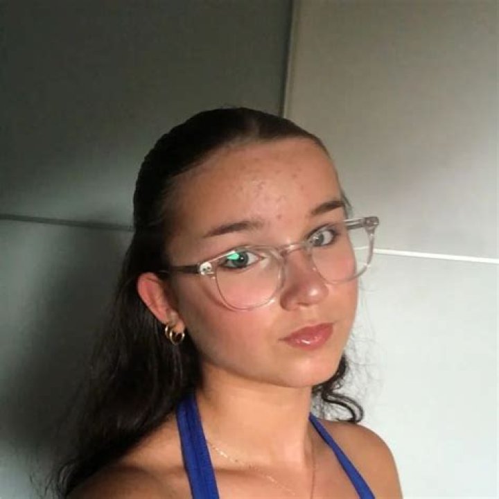 Sophie Jeune Fille Au Pair