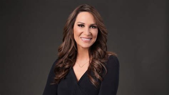Stacia Willson Bio, Age, Height, Husband, Salary, Net Worth, KENS 5