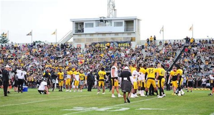 Steelers practice under the lights at Latrobe's Memorial Stadium