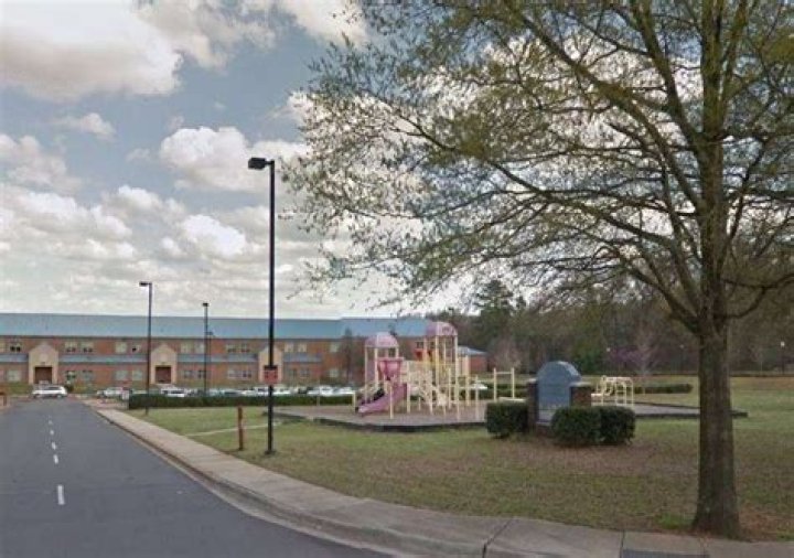 Sterling Elementary School - Pineville