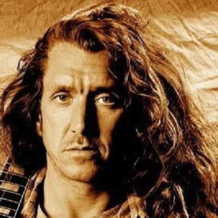 Steve Jones - Bio, Career, Age, Net Worth, Nationality, Facts
