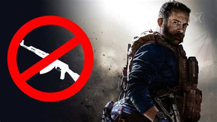 Strange Modern Warfare bug is spawning players without weapons