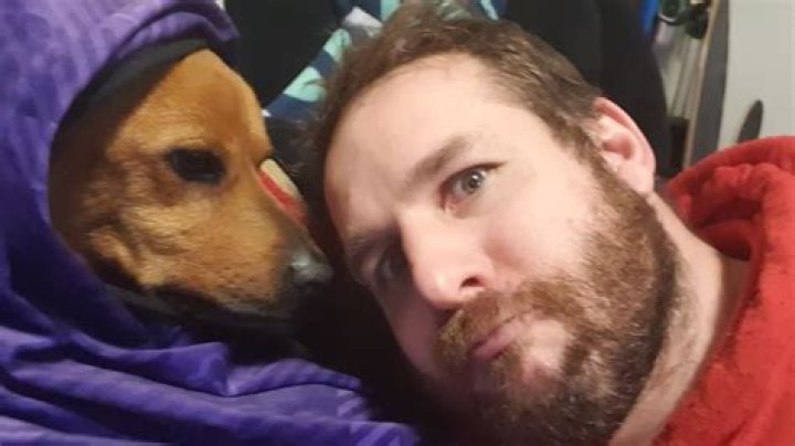 Streamer celebrates major viewership milestone in strangest way possible