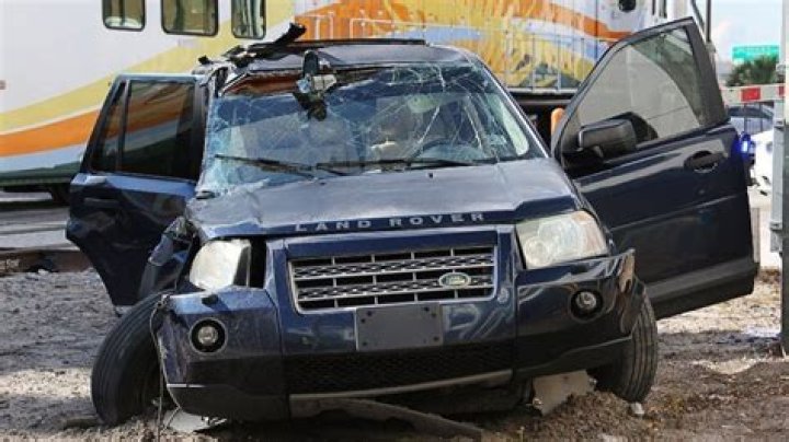 	SunRail train hits SUV in downtown Orlando just before rush hour	