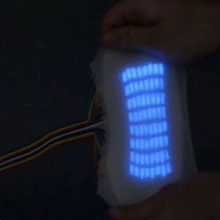 Super-stretchy ‘octopus skin’ will let robots flex and change colour