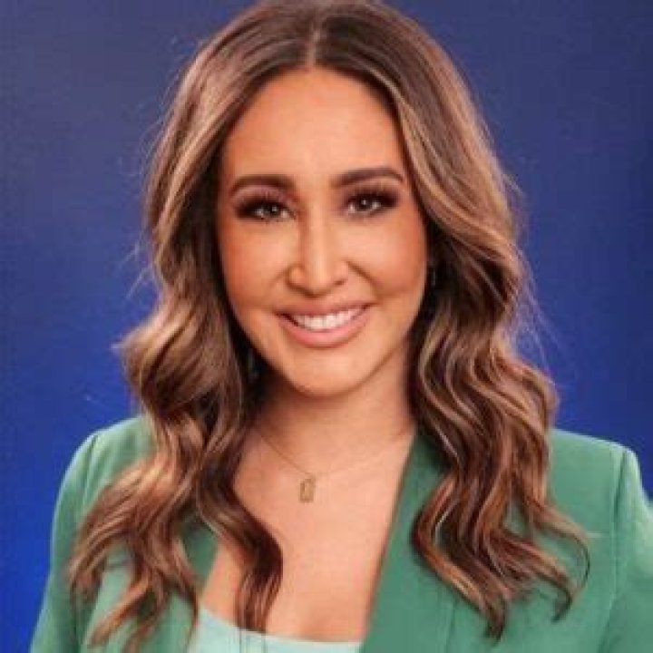 Suzanne Marques Biography, Age Birthday, Salary, High School, Wikipedia