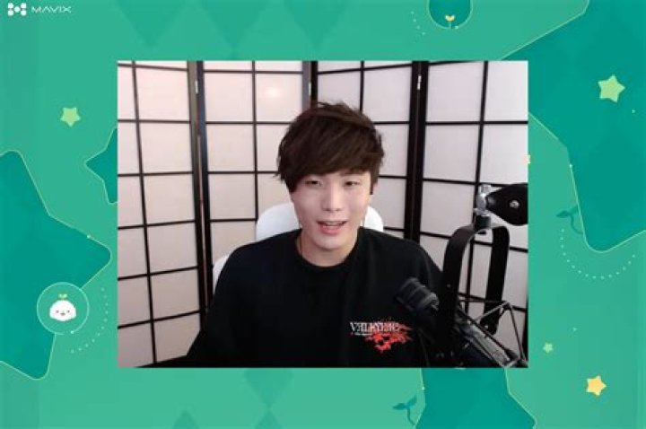 Sykkuno explained why he left Twitch for YouTube in a stream