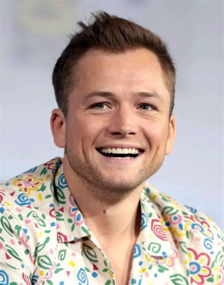 Taron Egerton: Wiki (Actor), Bio, Age, Height, Wife, Sexuality, Net worth