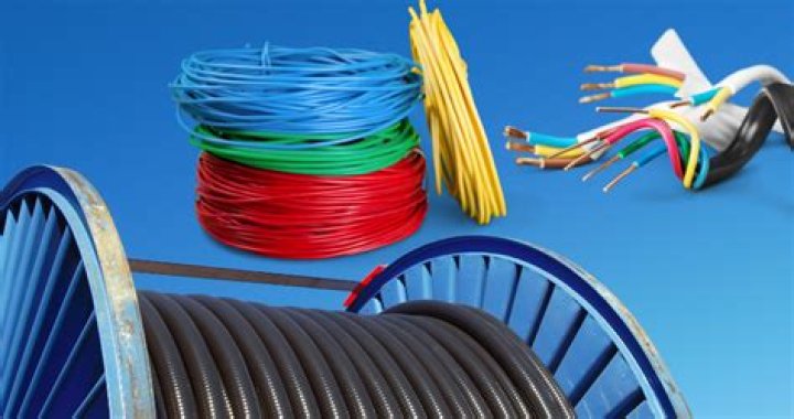 	TCI APPEALS FCC-ORDERED CABLE RATE REDUCTION	