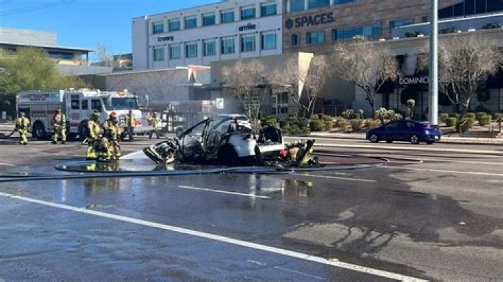 Tesla crashes into Scottsdale building and catches fire