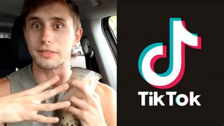 Texan TikToker goes viral after first time trying boba bubble tea ends in disaster