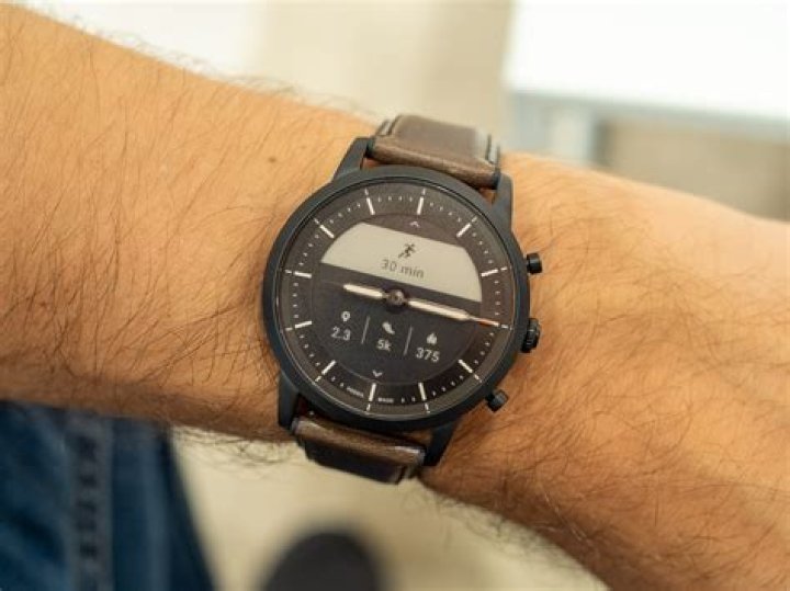 The Best Hybrid Smartwatches for Fitness Tracking and Notifications