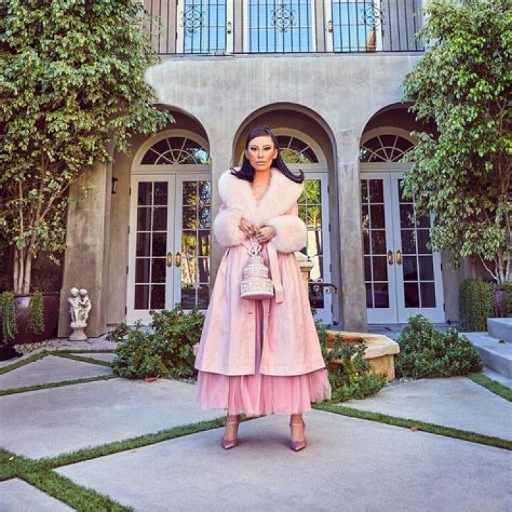 The Bling Empire Cast and Her Husband Don Morris’s $8.8 Million Extraordinary House!