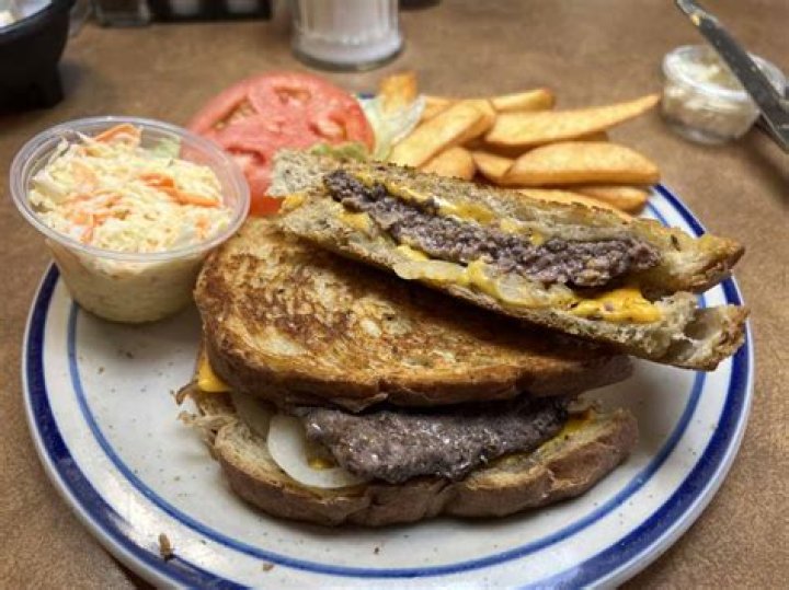 	THE EGG N’ YOU DINER HAS BEEN JACK OF ALL MEALS FOR OVER 30 YEARS	
