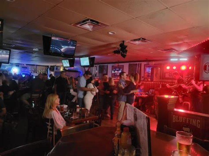 	The Nealys are back to open Packy’s Sports Grill	