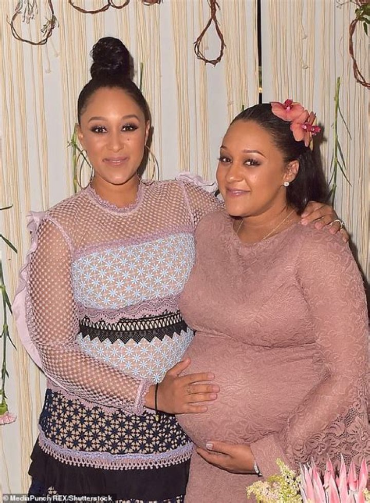TIA MOWRY GAVE HER SISTER TAMERA MOWRY HER BREAST MILK FOR ‘SOME HEALING’