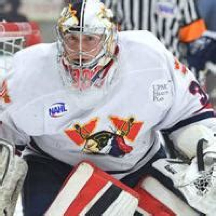 Tomahawks goalie commits to Boston University