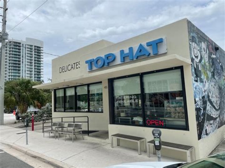 	Top Hat deli opens in Fort Lauderdale	