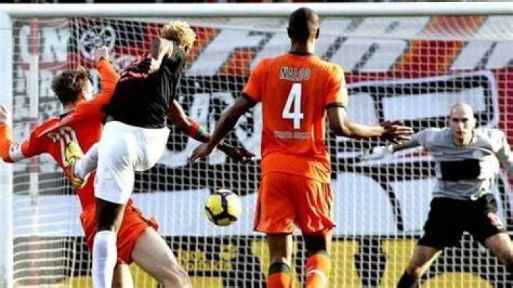 Torwart aus der Kleidertonne - Die Elf des Spieltags – 11FREUNDE