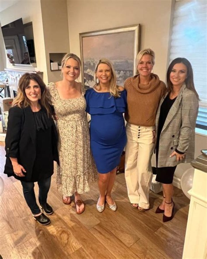 Tracy McCool Bio, Age, Height, Husband, Salary, Net worth, Fox 8