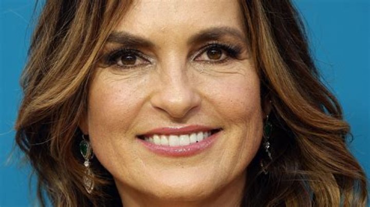Truth About Mariska Hargitay’s Visible Scar And Leg Injury