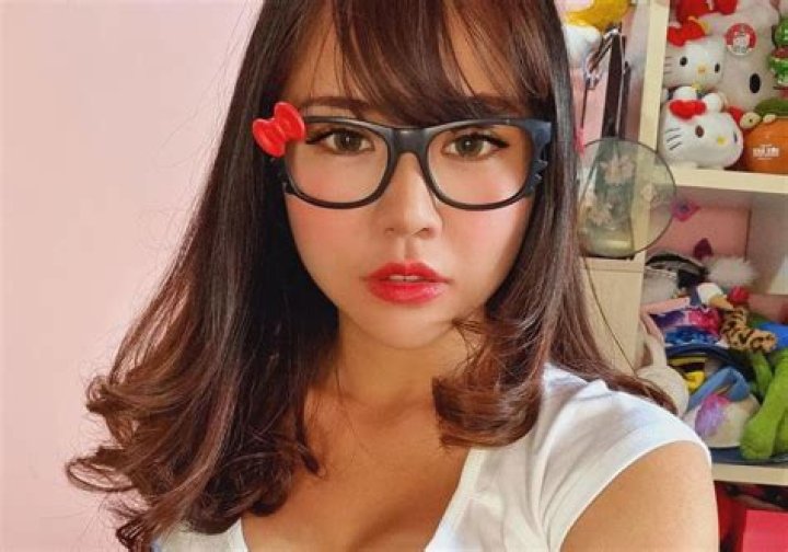 Twitch streamer Kiaraakitty banned again after jacuzzi stream 