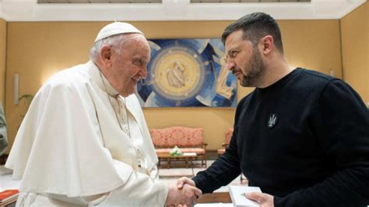Ukraine summons Vatican envoy over pope’s ‘white flag’ comments