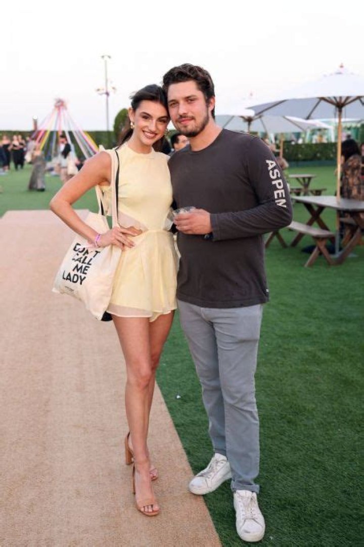 Understanding Savannah Demers: Who Is Her Girlfriend?