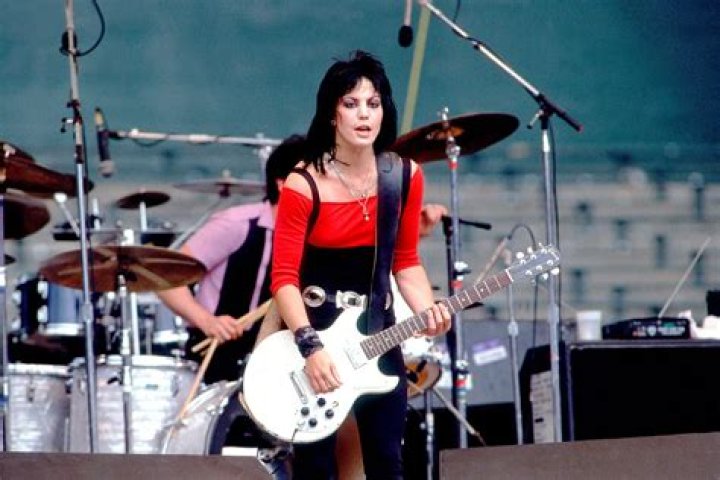 Unraveling Joan Jett's Net Worth: A Rock Icon's Financial Journey