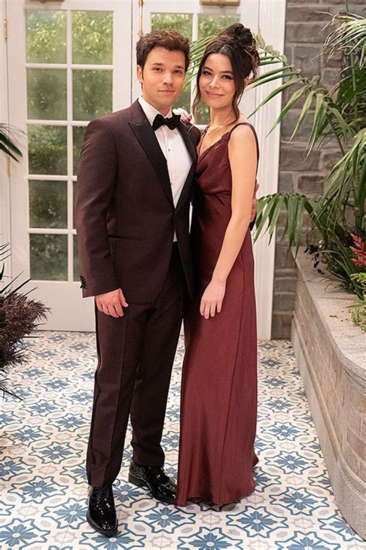 Unraveling The Mystery: Is Miranda Cosgrove Married?