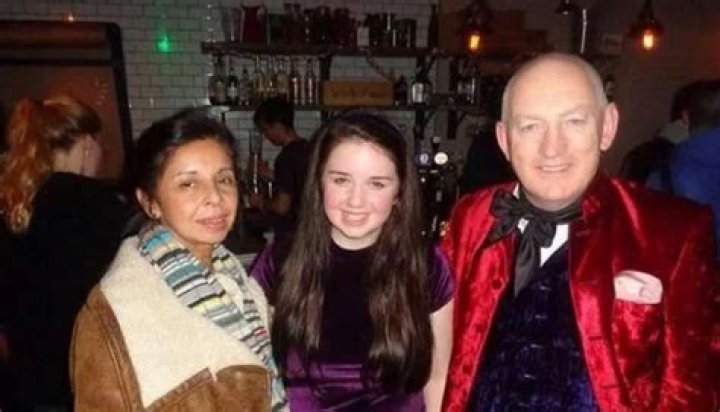 Unveiling Charli XCX's Parents: The Influences Behind The Pop Sensation