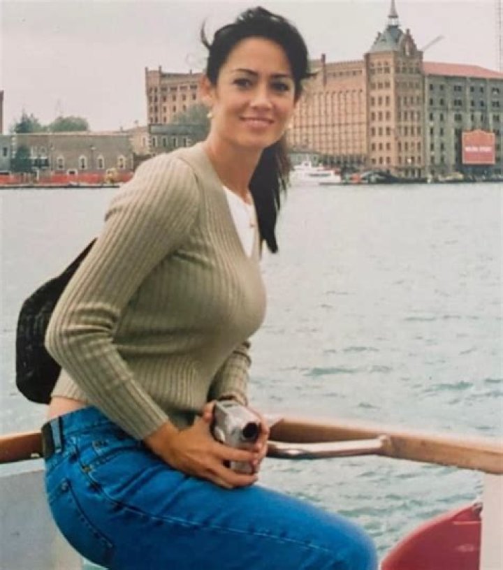 Unveiling The Early Life Of Anette Michel: De Joven