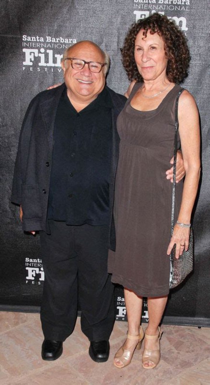 Unveiling The Height Of Rhea Perlman: How Tall Is She Really?