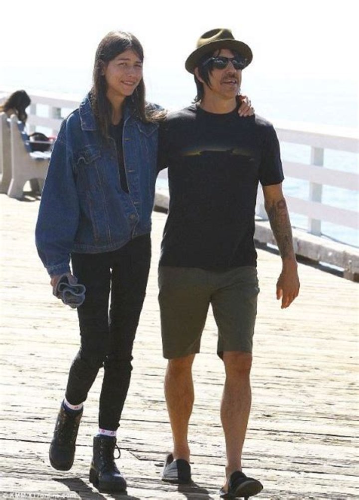 Unveiling The Mystery: The Red Hot Chili Peppers Girlfriend 19