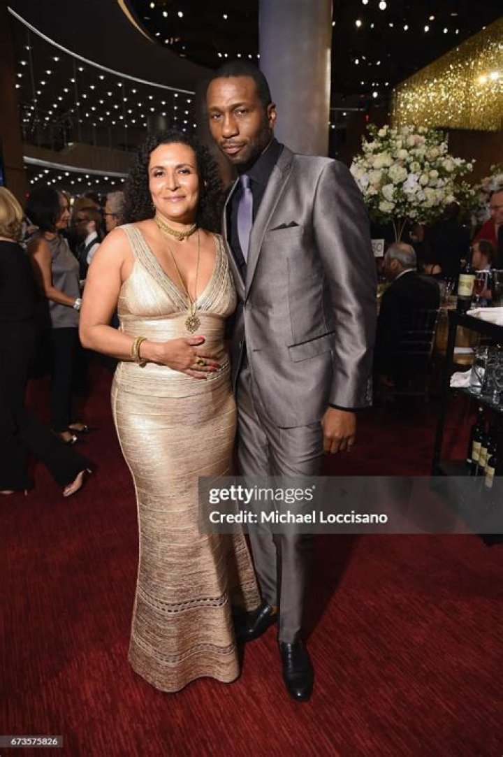 Unveiling The Personal Life Of Leon Robinson: Is He Married?